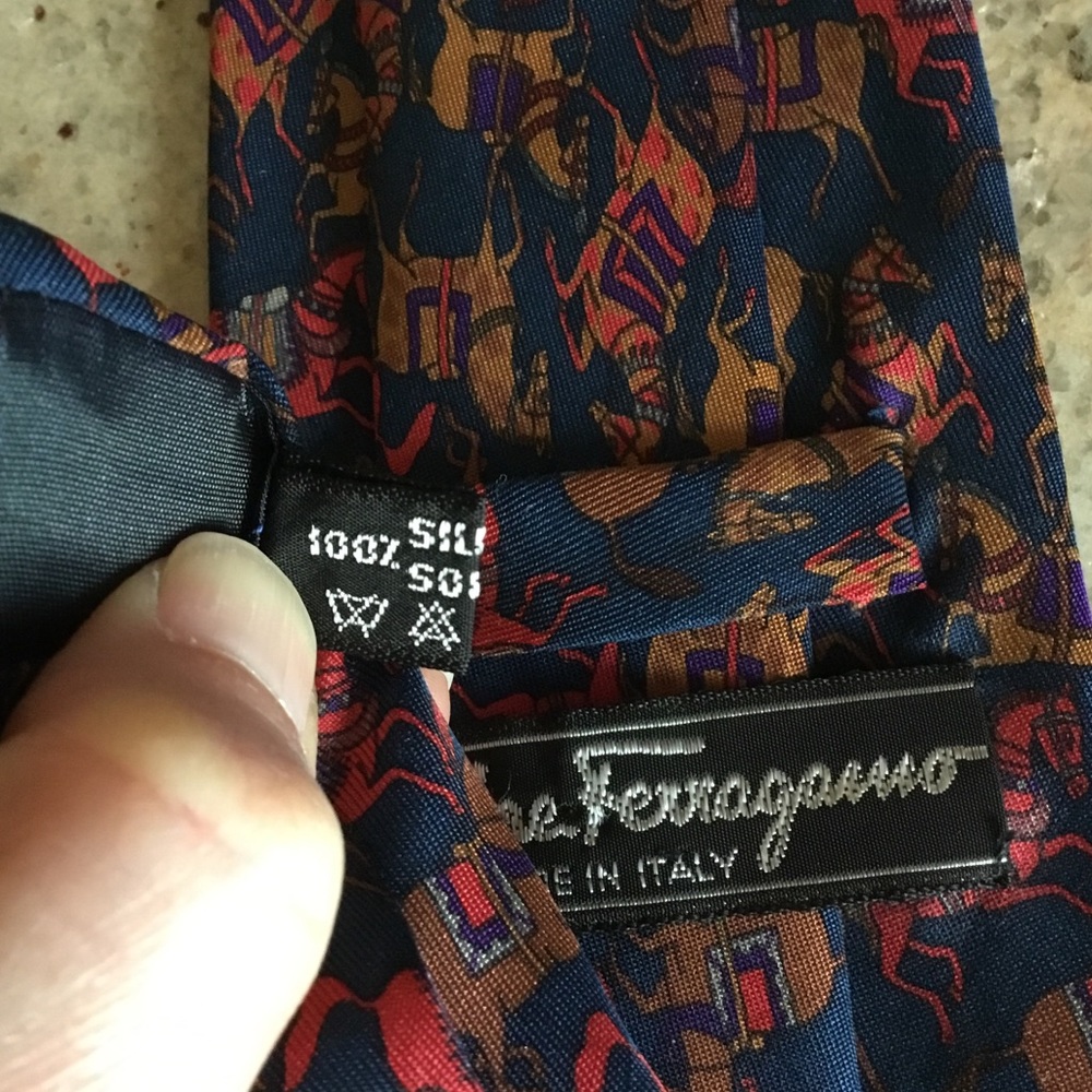 Salvatore Ferragamo Horse Patterned Equestrian Silk Tie - Picture 9 of 12
